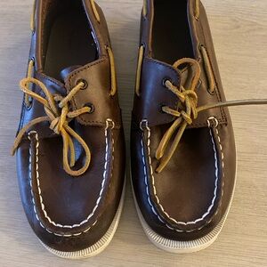 Sperry Brown Kids Shoes with Yellow Laces
